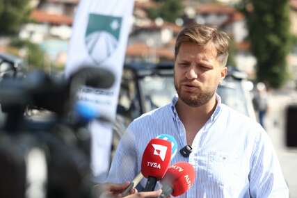 SDA tvrdi da je načelnik Irfan Čengić (SDP) prevario učenike i studente Starog Grada