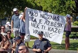 Stotine građana na protestu u Splitu protiv broda s azbestom