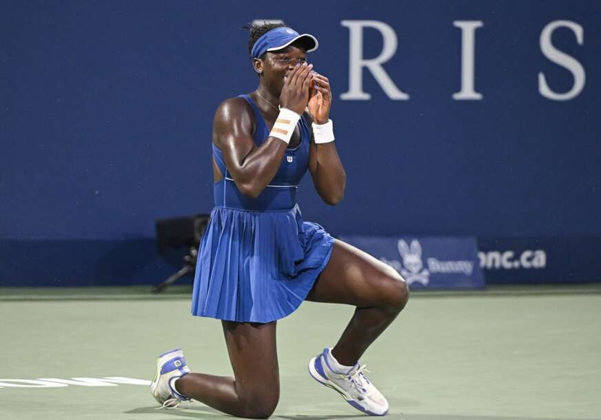 FOTO:  EPA/GRAHAM HIUGHES