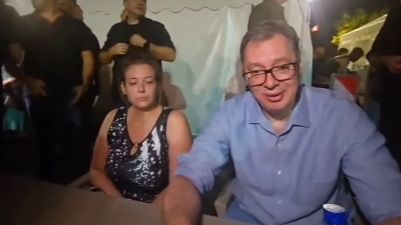 Vučić se obratio pristalicama: Bit će velikih i nemilosrdnih promjena u cijelom državnom aparatu – od vlade do policije