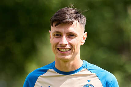 Poznat iznos transfera Ahmedhodžića u Feyenoord gdje će ga trenirati živa legenda holandskog fudbala