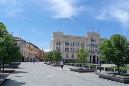 Banja Luka: Maloljetni nasilnik koji je udario vršnjaka bokserom i prije par dana tukao učenika