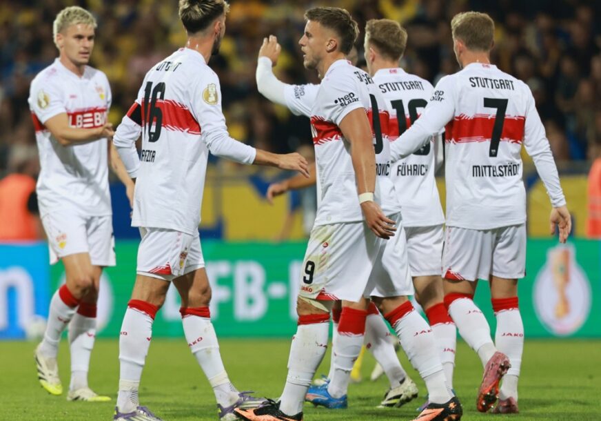 FOTO: EPA/HANNIBAL HANSCHKE