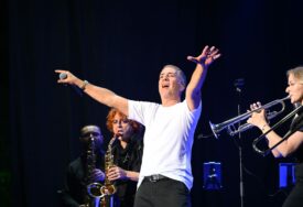 Joksimović iznenadio fanove: Objavio stari hit u potpuno novom ruhu