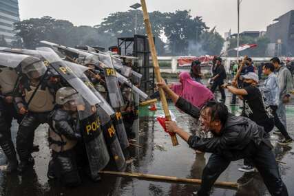 Indonežani protestuju zbog niskih plata i monetarnih olakšica koje nude zakonodavci