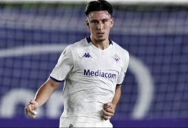 Veliko iznenađenje u Fiorentini - Eman Košpo u Engleskoj