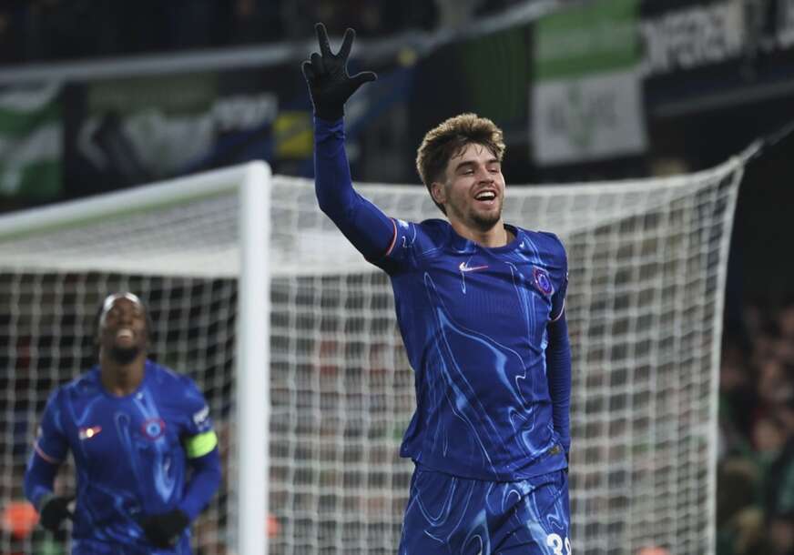 FOTO: EPA/ANDY RAIN