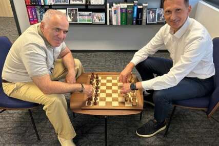 Meč u Zagrebu: Kasparov i Primorac remizirali