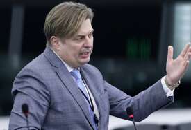 Njemački desničar brani Dodika: "Bosna ima pravo na samoupravu"