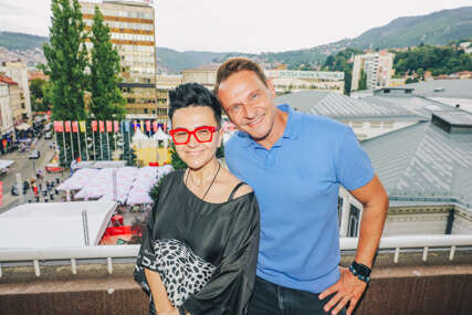Enis Bešlagić i Amira Medunjanin posjetili Naše mjesto