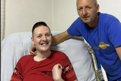 Udruženje Pomozi.ba pokrenulo apel za mladića Mustafu koji je potpuno nepokretan