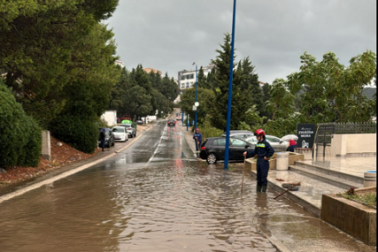 Zastrašujući prizori nevremena u Neumu: Grad pod vodom