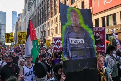 Protest ispred "New York Timesa": Zaustavite pomoć Izraelu