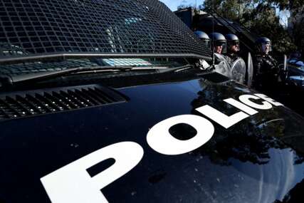 Opsadno stanje u Australiji: Ubica pobjegao sa djecom nakon što je izrešetao policajce