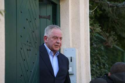 (VIDEO) Bivši hrvatski premijer Sanader stigao kući nakon puštanja na slobodu