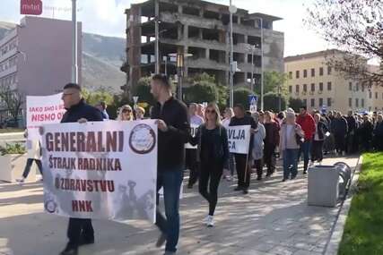 Štrajk zdravstvenih radnika HNK: Ljekari se solidarisali, neke ambulante zatvorene, šta poručuju iz Ministarstva