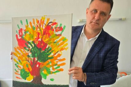 Vlado Đajić posjetio Halida Bešlića u bolnici: Donio mu simboličan poklon