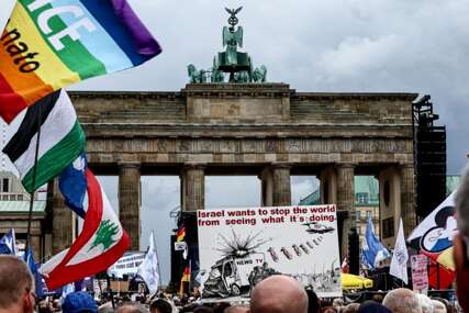 Više od 20.000 ljudi na skupu u Berlinu protiv izraelskog genocida u Gazi