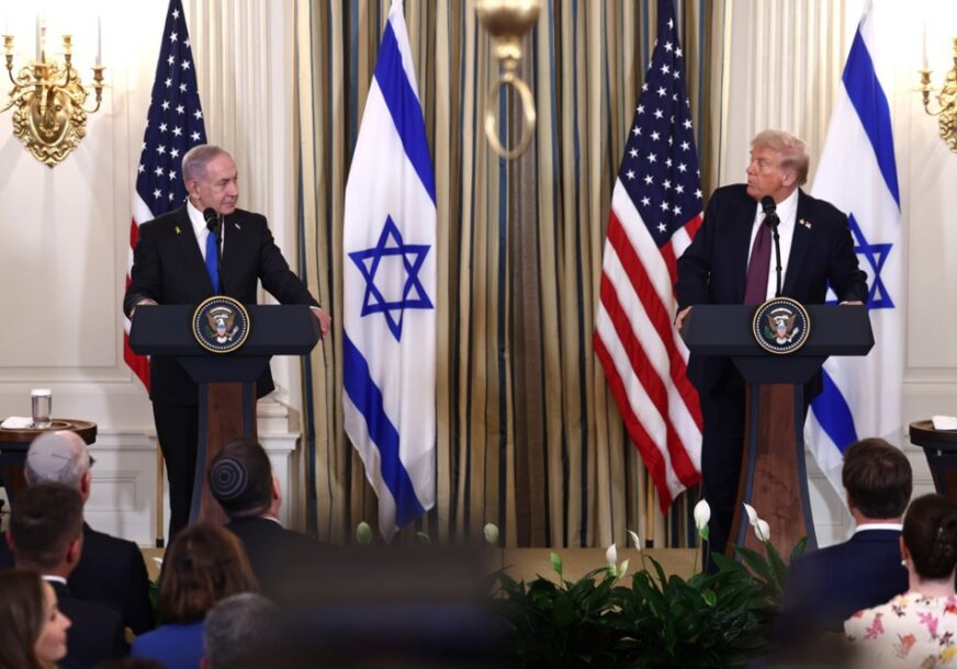 FOTO: EPA/ JIM LO SCALZO / POOL