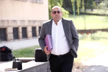 Istaknuti SNS-ovac: "Ćacilend" je bio ključ u pobjedi nad obojenom revolucijom