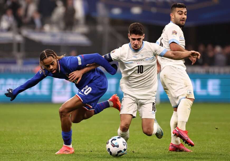 FOTO: EPA/YOAN VALAT

