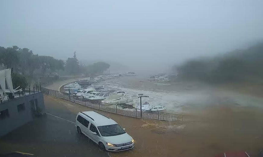 FOTO: ŠIBENIK METEO