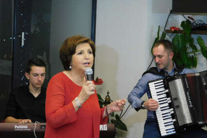 Zulfija Tahirović jedna od interpretatorki koja na pravi način čuva našu tradicionalnu pjesmu sevdalinku