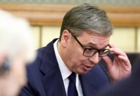 Vučić: Da ne ulažemo u vojsku, Srbija bi bila pojedena i progutana u roku od 48 sati
