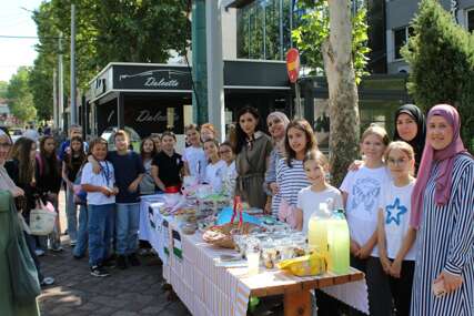Humanitarni bazar, djeca za djecu MALI KORACI DOBROTE ZA VELIKA SRCA U GAZI