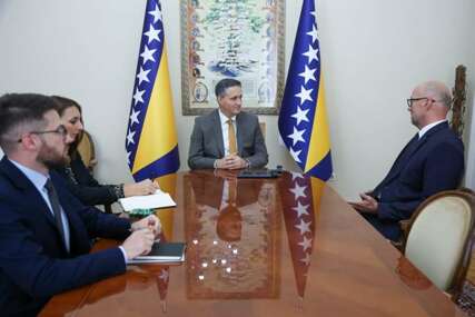 Sastanak Bećirović – Hlobeň: Podrška Slovačke suverenitetu i EU putu BiH