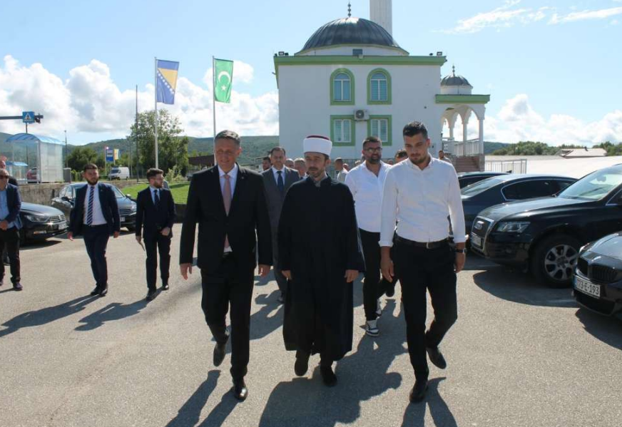 FOTO: KABINET ČLANA PREDSJEDNIŠTVA BIH DENISA BEĆIROVIĆA