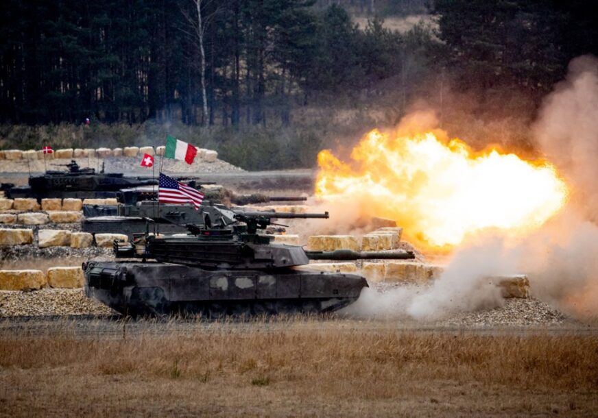 FOTO: EPA/MARTIN DIVISEK


