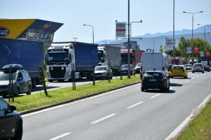 Saobraćaj bez vanrednih ograničenja na većini putnih pravaca u BiH