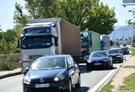 Kamioni na ulaz iz Srbije u Hrvatsku čekaju i šest sati, sistem EES usporava promet