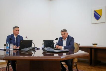 Komšić i Bećirović odgovorili Čavari: Evo zašto nije usvojen budžet BiH