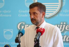 Grad Mostar proglasio izvanredno stanje zbog požara