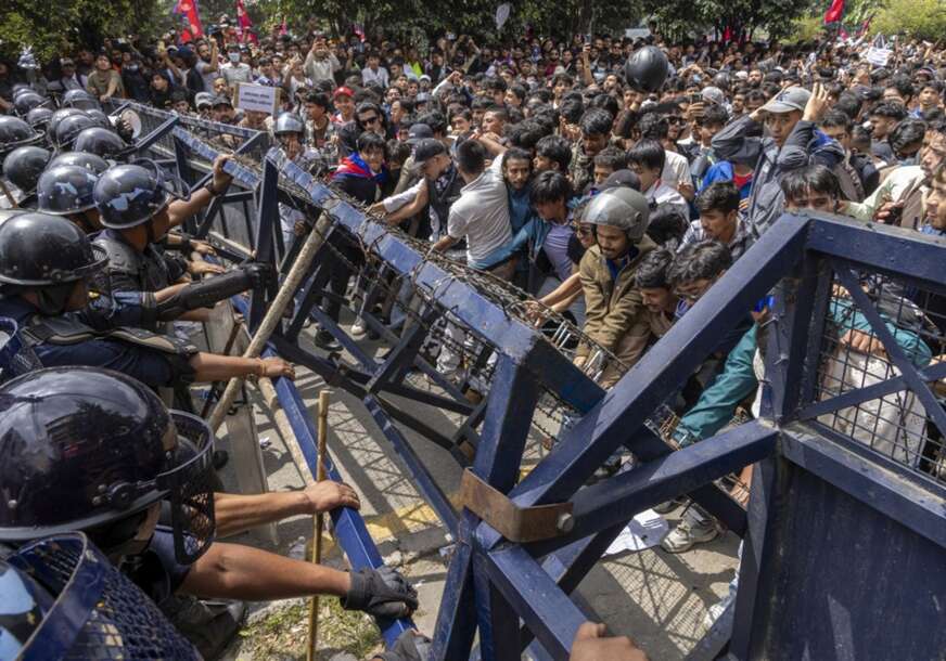 FOTO: EPA/NARENDRA SHRESTHA