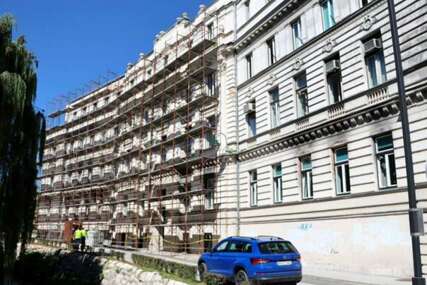 Počela sanacija i restauracija fasade zgrade Kantona Sarajevo i Općine Centar