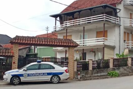 Supružnici u kući pronađeni zaklani: Sumnja se da ih je ubio unuk