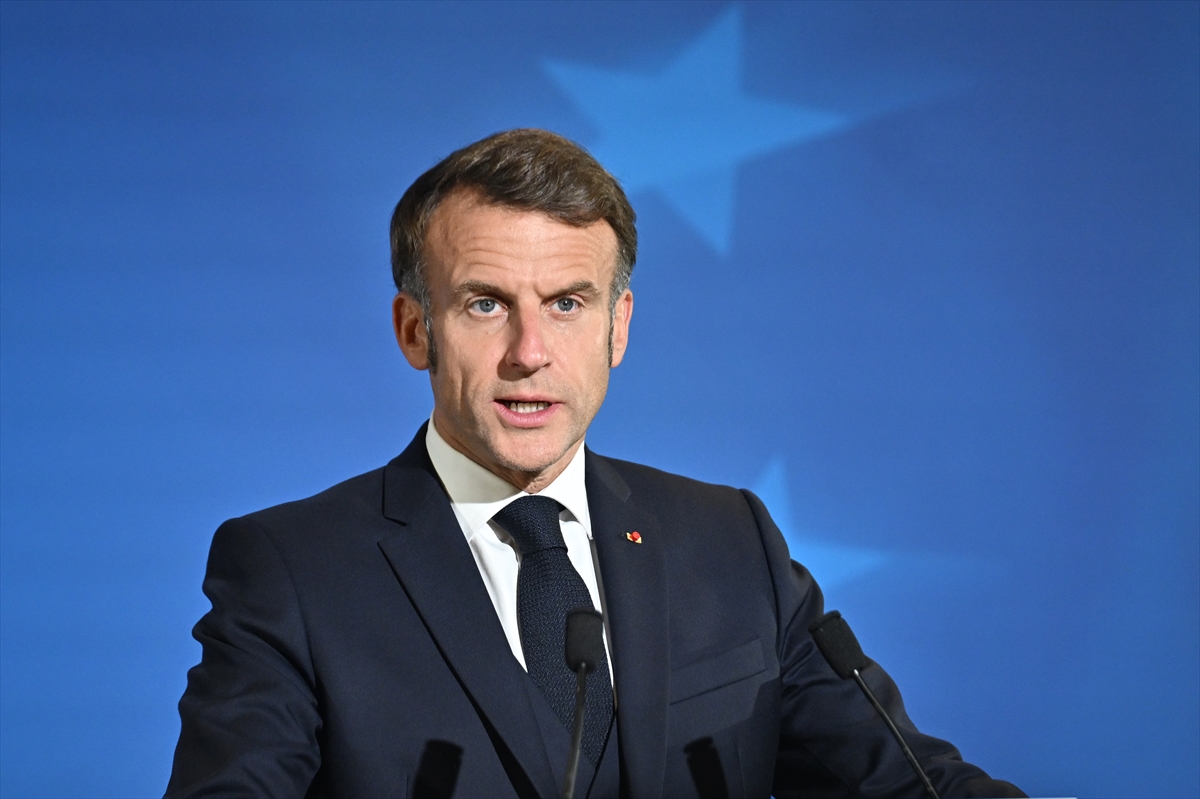 Macron je pozdravio poziv Zelenskog Putinu na izravne razgovore