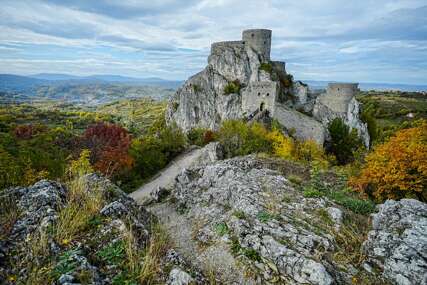 Stari grad Srebrenik, dom srednjovjekovnih bosanskih vladara FOTO