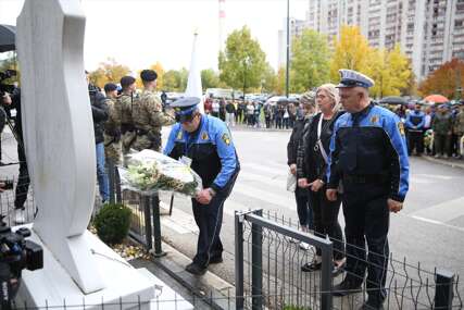 Obilježena sedma godišnjica ubistva sarajevskih policajaca Adisa Šehovića i Davora Vujinovića FOTO