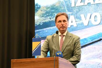 Ministar Hrnjić prisustvovao konferenciji "Izazovi upravljanja vodama na vodnom području rijeke Save"