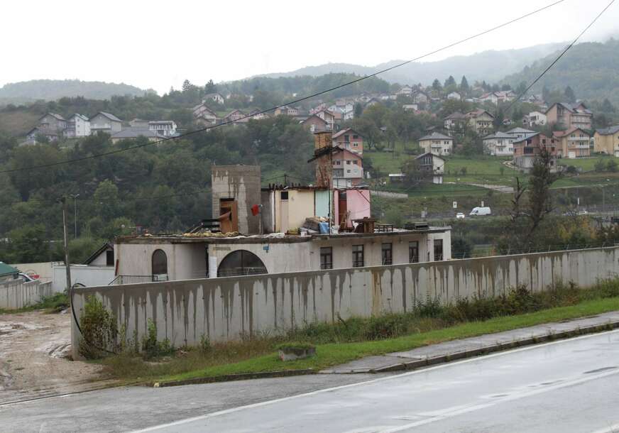 FOTO: PANSION KON TIKI U VOGOSCI DANAS 