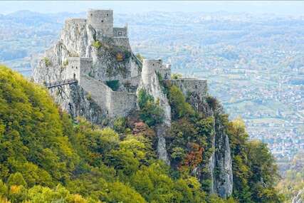 Srebrenik otvorio 49. OGUS: Stari grad ponovo postao pozornica umjetnosti
