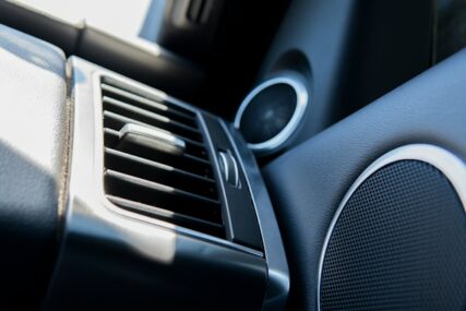 Skriveni senzor u vašem automobilu: Zašto se klima-uređaj zapravo pali tek na ovoj temperaturi