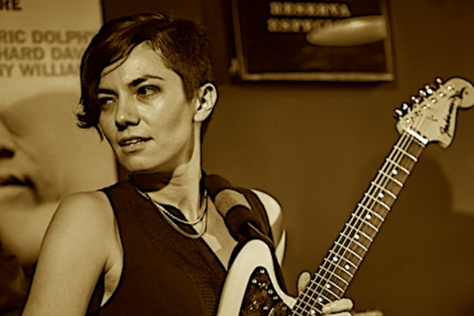 Američka pjevačica i gitaristica Ava Mendoza stiže na Jazz Fest Sarajevo