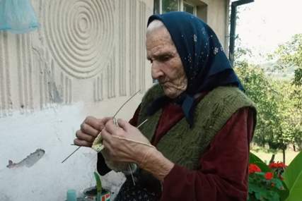 Tamara čestitala 100. rođendan baki Mirjani, ona zapjevala i zaplesala (VIDEO)