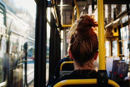 Pijan vozio studente pa se zaključao u autobus, zadržala ga policija