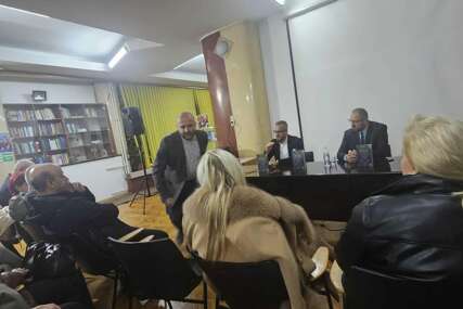 U Zenici predstavljena knjiga "Kako sačuvati Bosnu – Politički testament akademika Muhameda Filipovića"